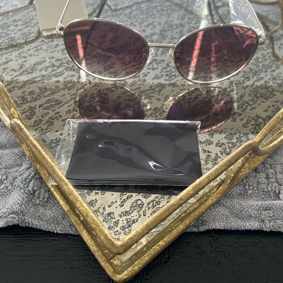 New Coach Women's Gold and Black Sunglasses - Picture 3 of 8